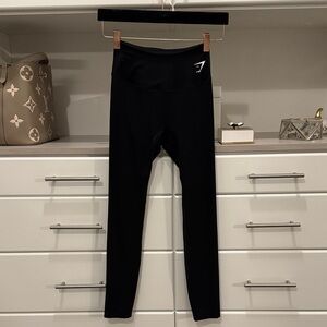 Gymshark • Black Performance Leggings